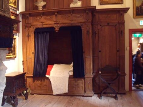 Rembrandthuis - Rembrandt's Bed Photo - Rembrandthuis, Amsterdam, Netherlands 