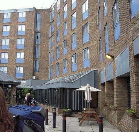 Front of the hotel Photo - Days Inn Waterloo, London, England 